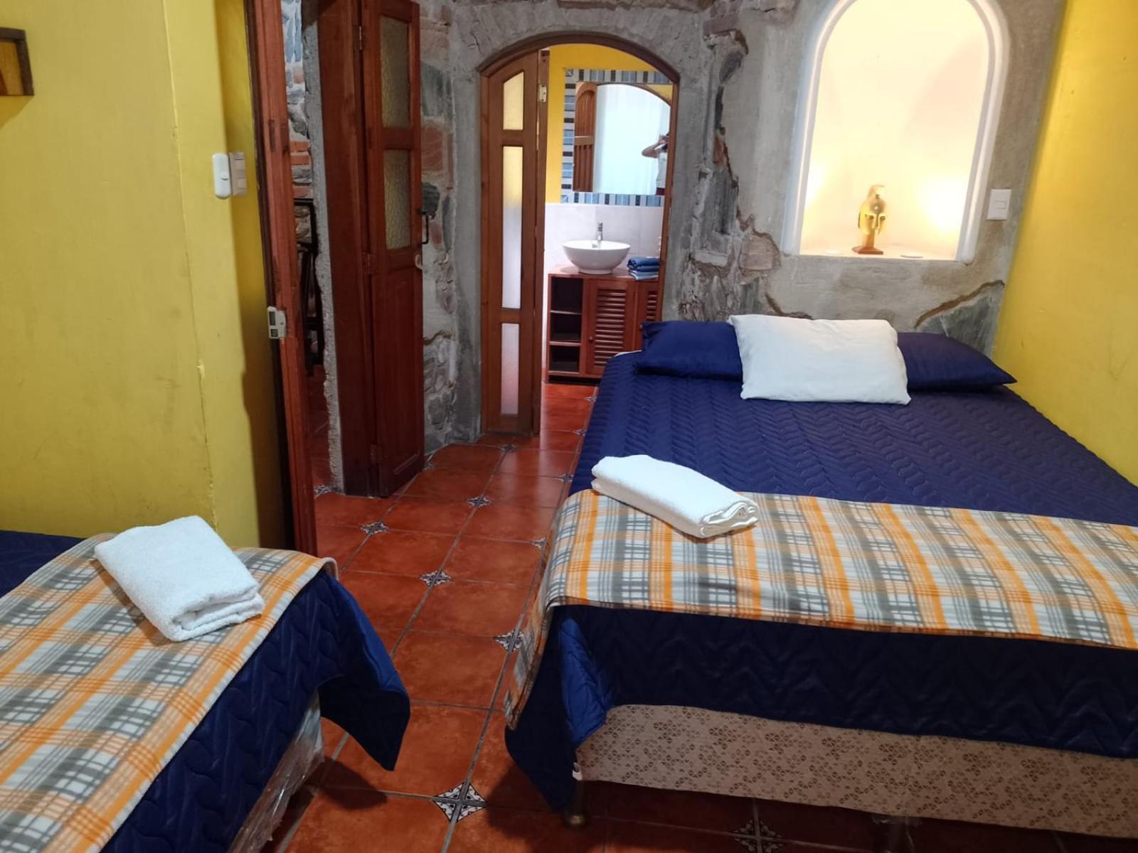 Hotel Posada Gutierrez Antigua Exterior foto